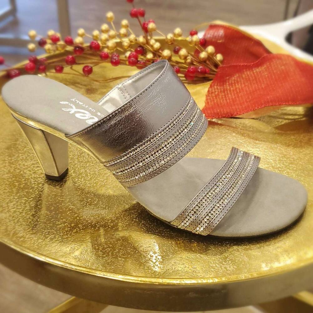 NEW ONEX women's lydia heel in gold